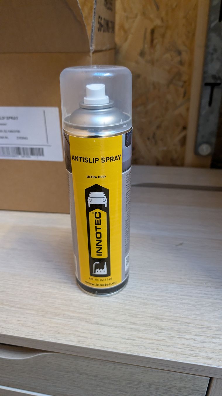 Prodotti di pulizia: Antirutsch Spray Inootec 12x – Nuovo e nell'imballaggio originale da Emmenbrücke venduto da Gzl-94