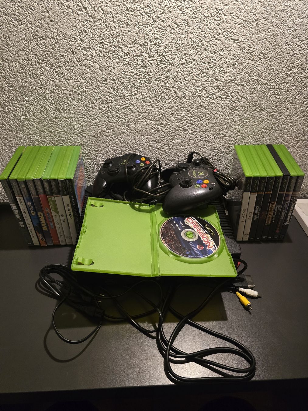 Console: Original Xbox Console + 2 Controllers + 25 Games – Complete  – Usato da Lausanne venduto da b_r_6z5f 3