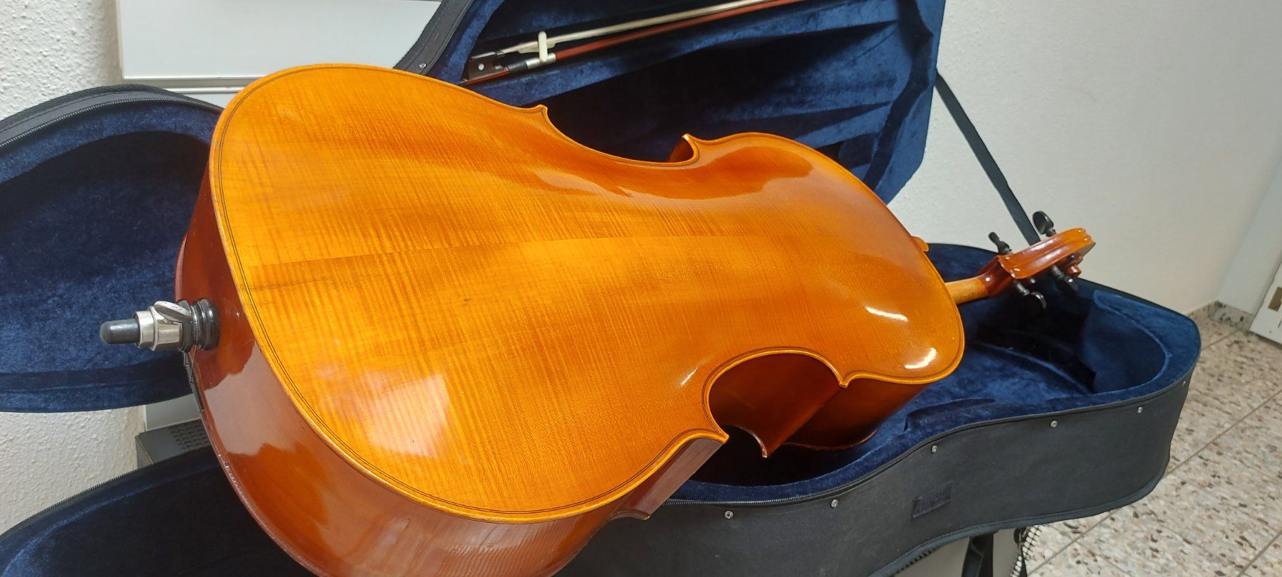 Strumenti musicali: 4/4 Cello Antonius Stradivarius made in germany mit service – Usato da Glattbrugg venduto da Swissmusik 7