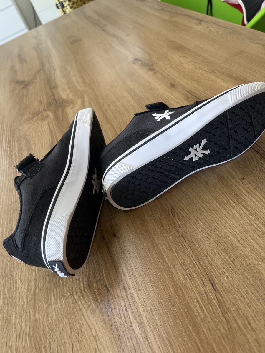 Schuhe für Jungen: Zoo york gr 33.5 – Gebraucht aus Näfels von Cecilia89 1