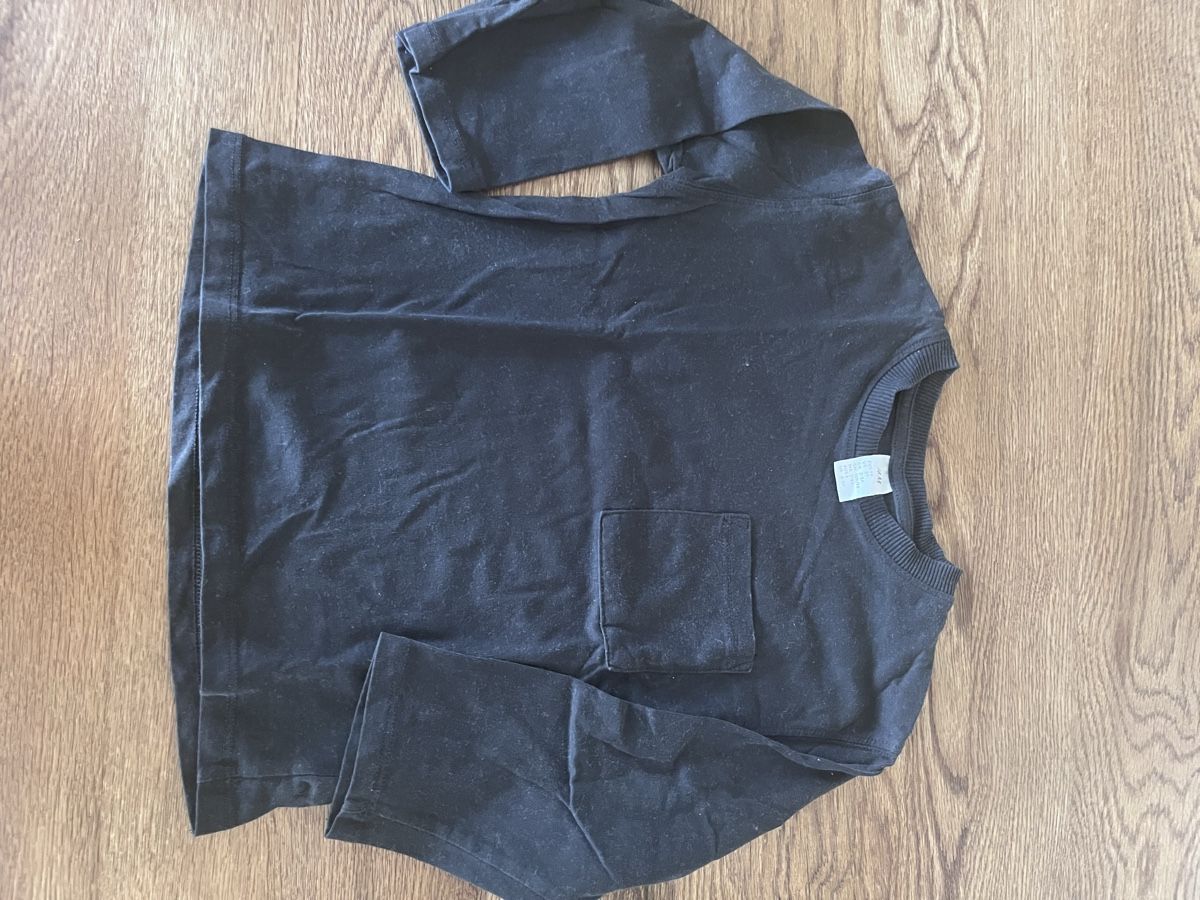 H&M Hemden, T-Shirts & Polos: H&M Langarm Tshirt Gr. 98 – Neu (gemäss Beschreibung) aus Zollikerberg von LLV 1