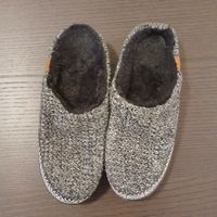 Warme Hausschuhe von Toms, Grau, Neuwertig!