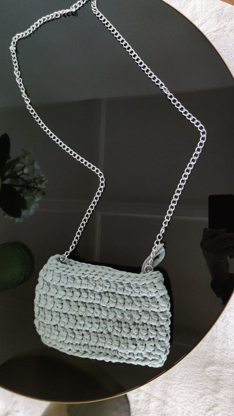 Borse da donna: Handtasche Damen hellblau mit Kettchen – Usato da Weissbad venduto da FlickflauderY 1