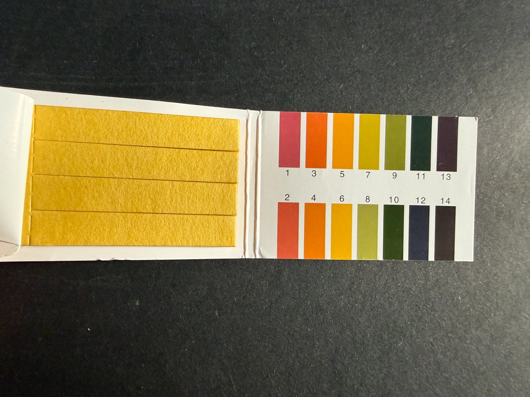Papiere: pH- indikator Papier, Heftchen mit 80 Streifen – Gebraucht aus Lützelflüh-Goldb von Elementis 1