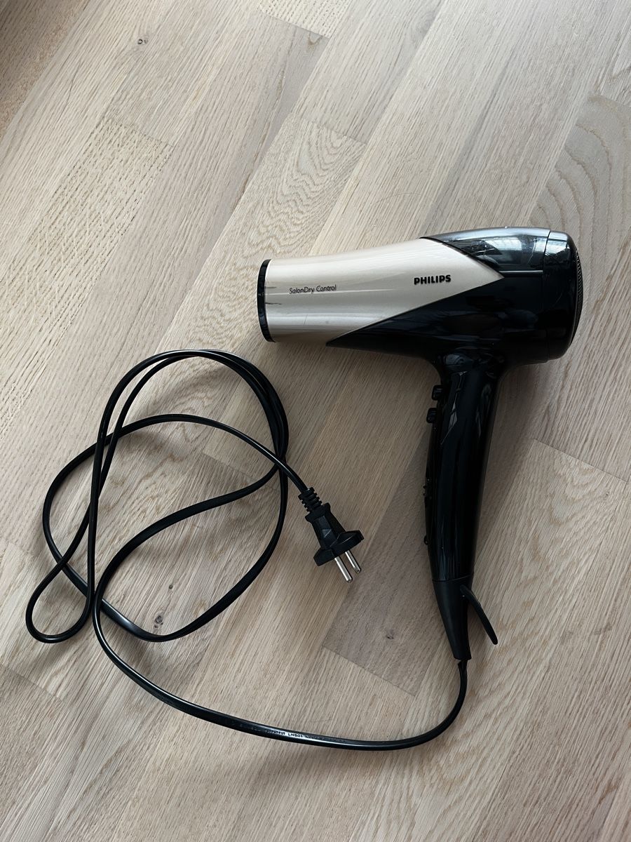 Philips Asciugacapelli: Philips hair dryer - EU plug – Usato da Zürich venduto da lea_6dzj
