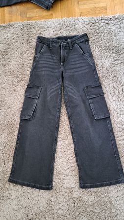 pantalon fille taille 134, neuf, jeans