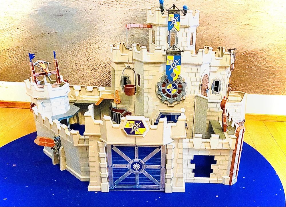 Grosse Burg Novelmore Von Playmobil Gebraucht In B sserach F r CHF 55 