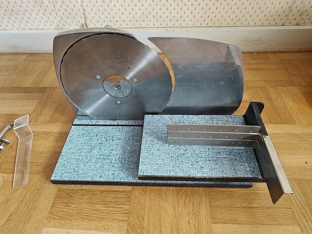 Elettrodomestici da cucina: Trancheuse manuelle vintage Stella – Usato da Genève venduto da FadiF 2