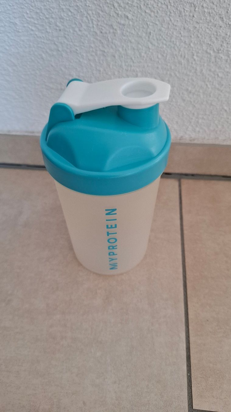 Borracce & Thermos: Myprotein Shaker – Usato da Rickenbach b. Wil venduto da Beautiful.Things 1
