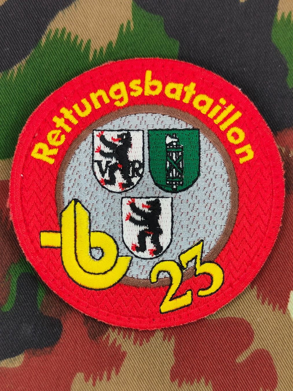 Schweizer Armee Placchette & Badge: Verbandsabzeichen Rttg Bat 23 Kp 2 – Usato da Bauma venduto da SwissMilitaria