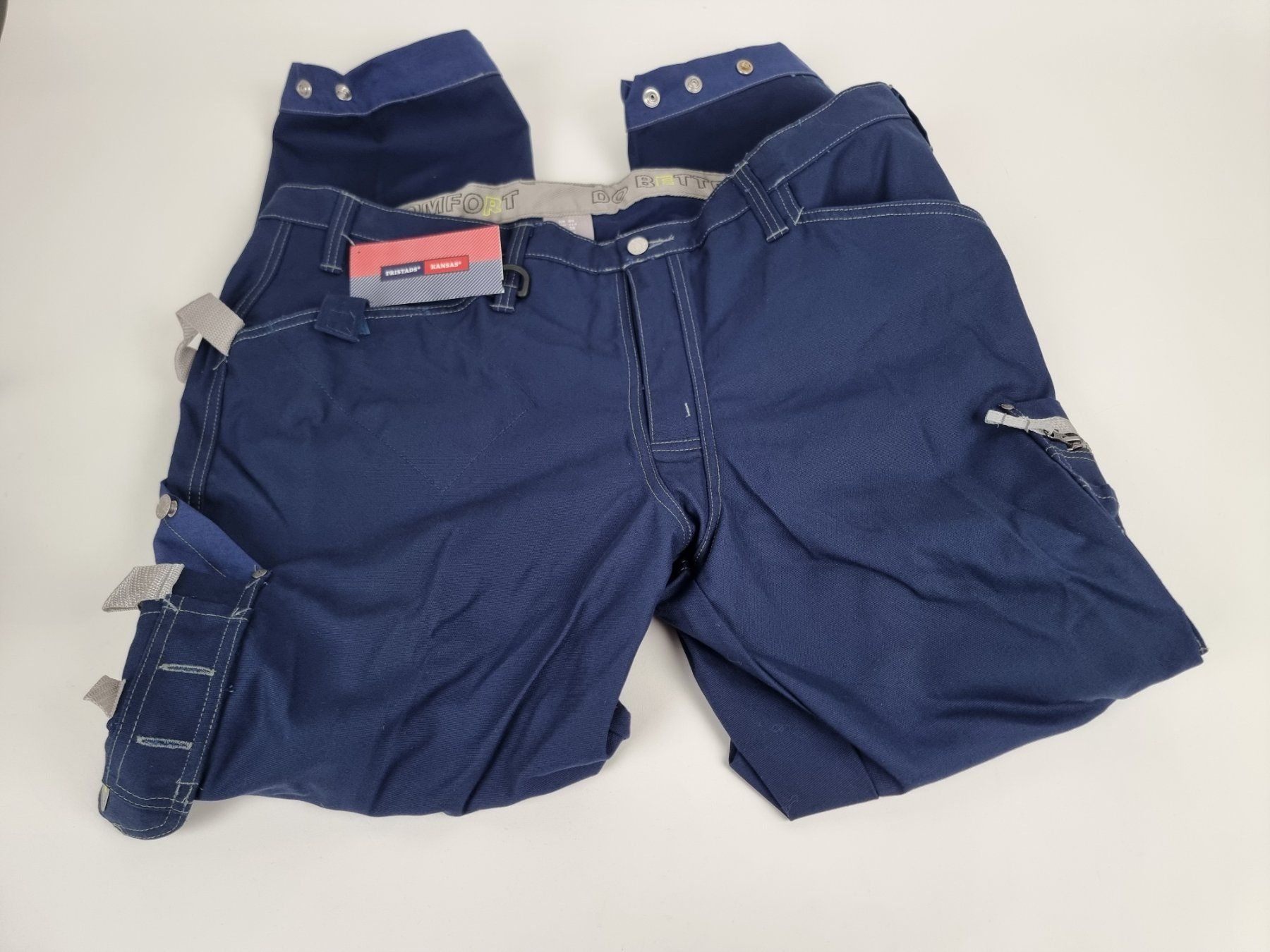 Pantaloni: Arbeitshose Kansas – Usato da Urtenen-Schönbühl venduto da Restwert_Schoenbuehl 1