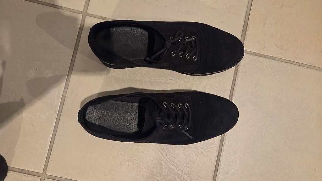 Damenschuhe: elegante flache Schuhe – Gebraucht aus Stadel von Robinnadja