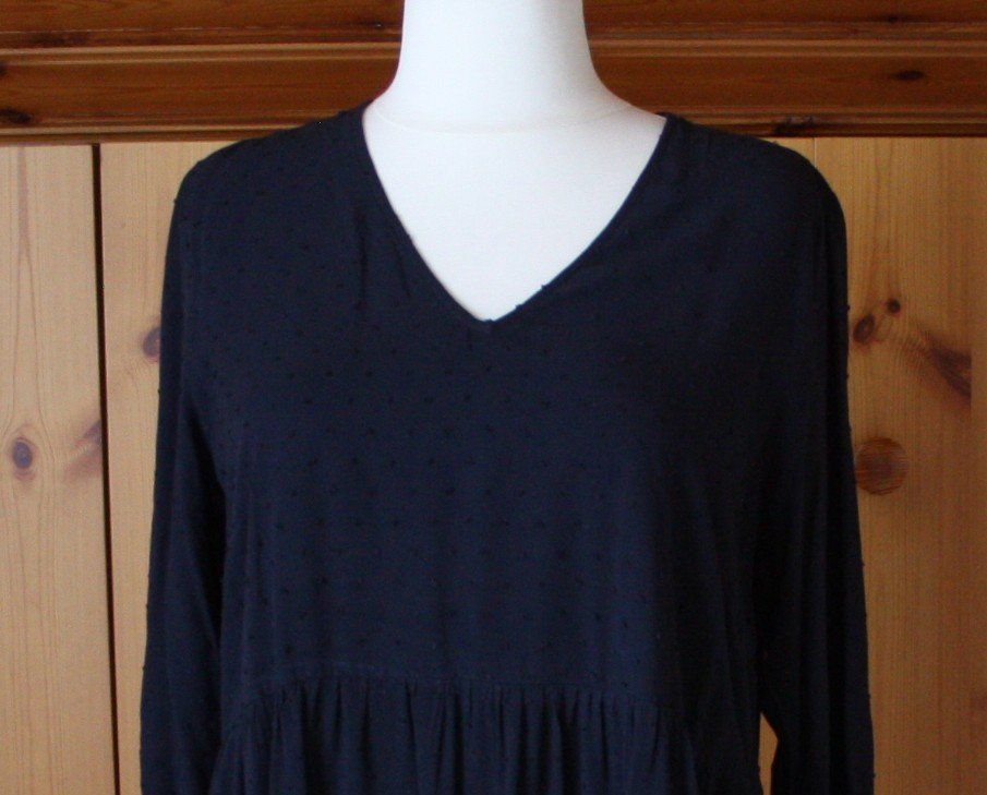 Vestiti: Kleid Langarm  blau Gr. XL – Usato da Flüelen venduto da Diversicum-Curvy 1
