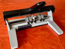 Perforatrice LEITZ AKTO 5114 4 poinçons