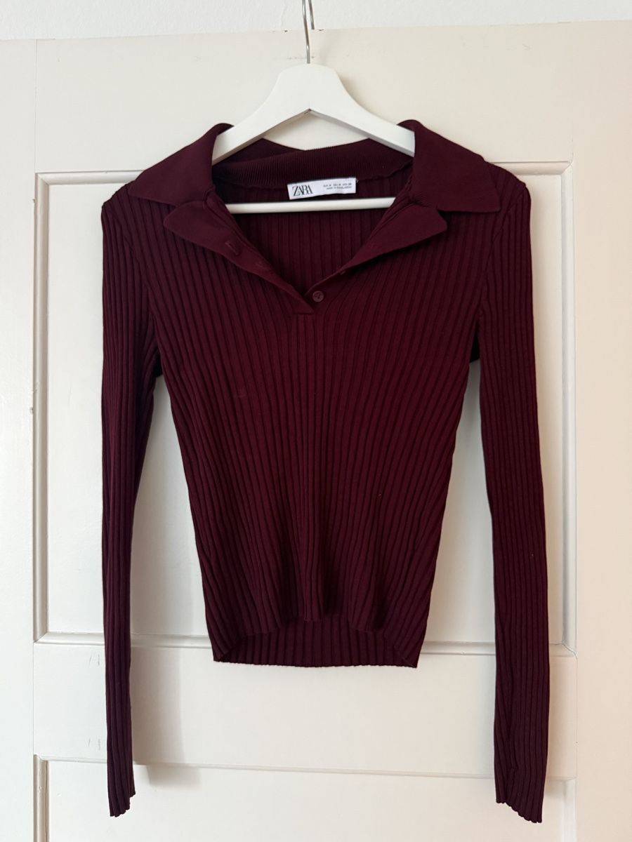Zara Tops: ZARA burgundy ribbed top fitted size M chic – Gebraucht aus Zürich von aar_9mtz