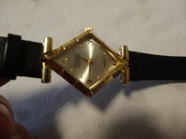 PLATINO UHR MIT NEU BATTRY.LÄÜFT