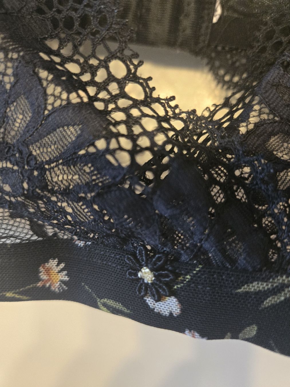Sonstige Unterwäsche: süsses Blumen-Bralette in 80B – Neu (gemäss Beschreibung) aus Dübendorf von Timulka 3