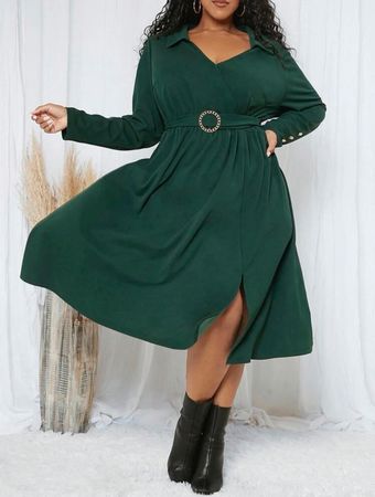 Kleid grün mit goldenen Knöpfen elegant Gr. 56 / 58 / 60