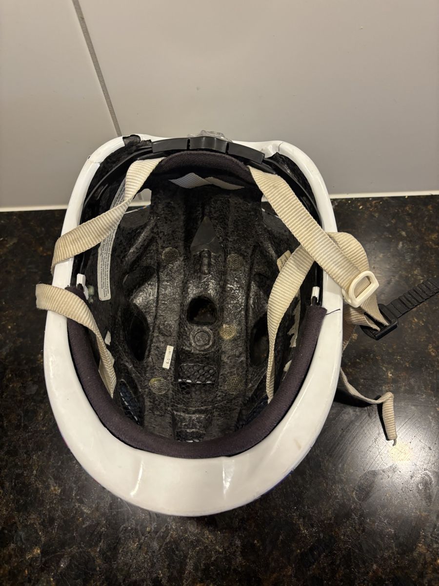 Alpina Casques: Alpina Kinder Velohelm  – D'occasion à Wimmis par Soccerfanshop 3