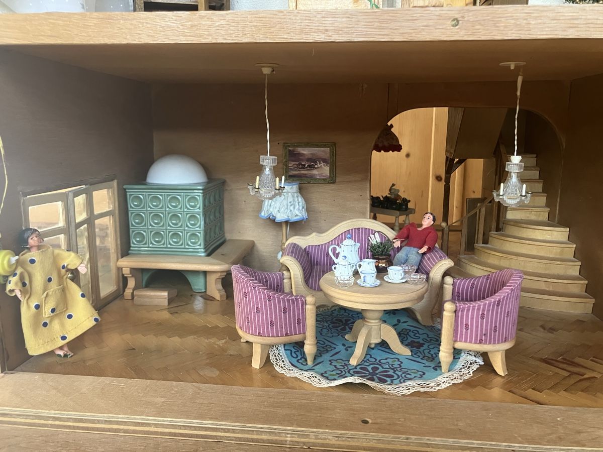 Puppenhäuser & -möbel: Puppenhaus – Gebraucht aus Schönengrund von Bobel5 2
