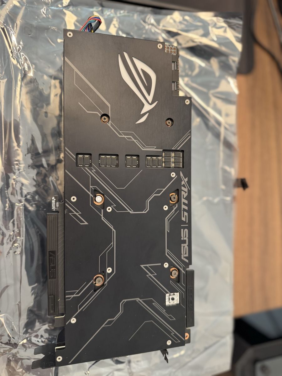 Asus Schede grafiche: ASUS GeForce RTX 2070S ROG Strix O8G Gaming – Usato da Hochdorf venduto da Frogi456 3