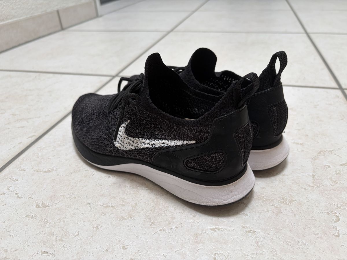 Nike Chaussures femmes: Nike Flyknit Racer T37.5 – Neuf (Voir description) à Biel/Bienne par lisalrh 1