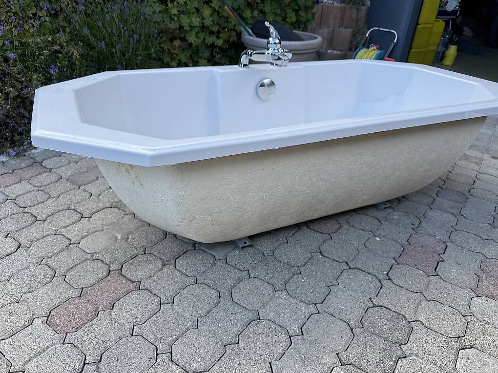 Vasche da bagno: Baignoire  – Usato da Colombier NE venduto da gsuzy122