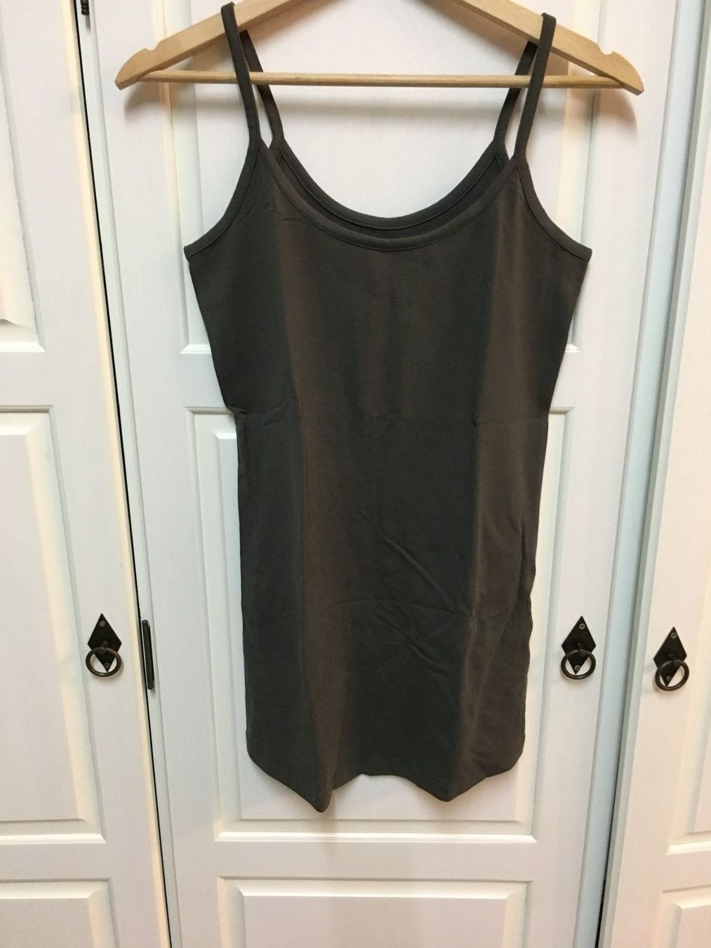 H&M Tops: H&M MAMA Top, braun, Gr. M – Gebraucht aus Arni AG von Mimo007