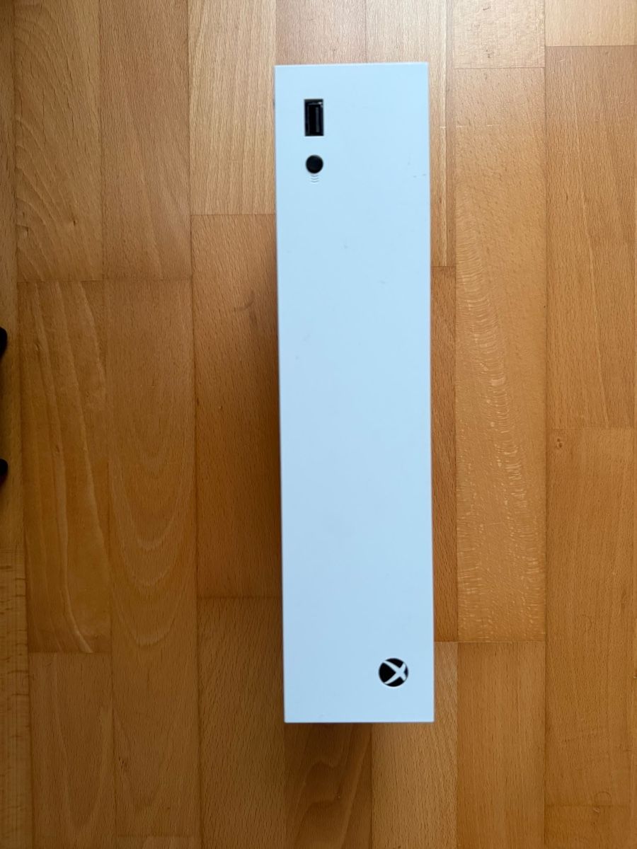 Microsoft Konsolen: Xbox Series S Konsole mit Controller gebrauchter Zustand – Gebraucht aus Kleinandelfingen von all4nyny 2