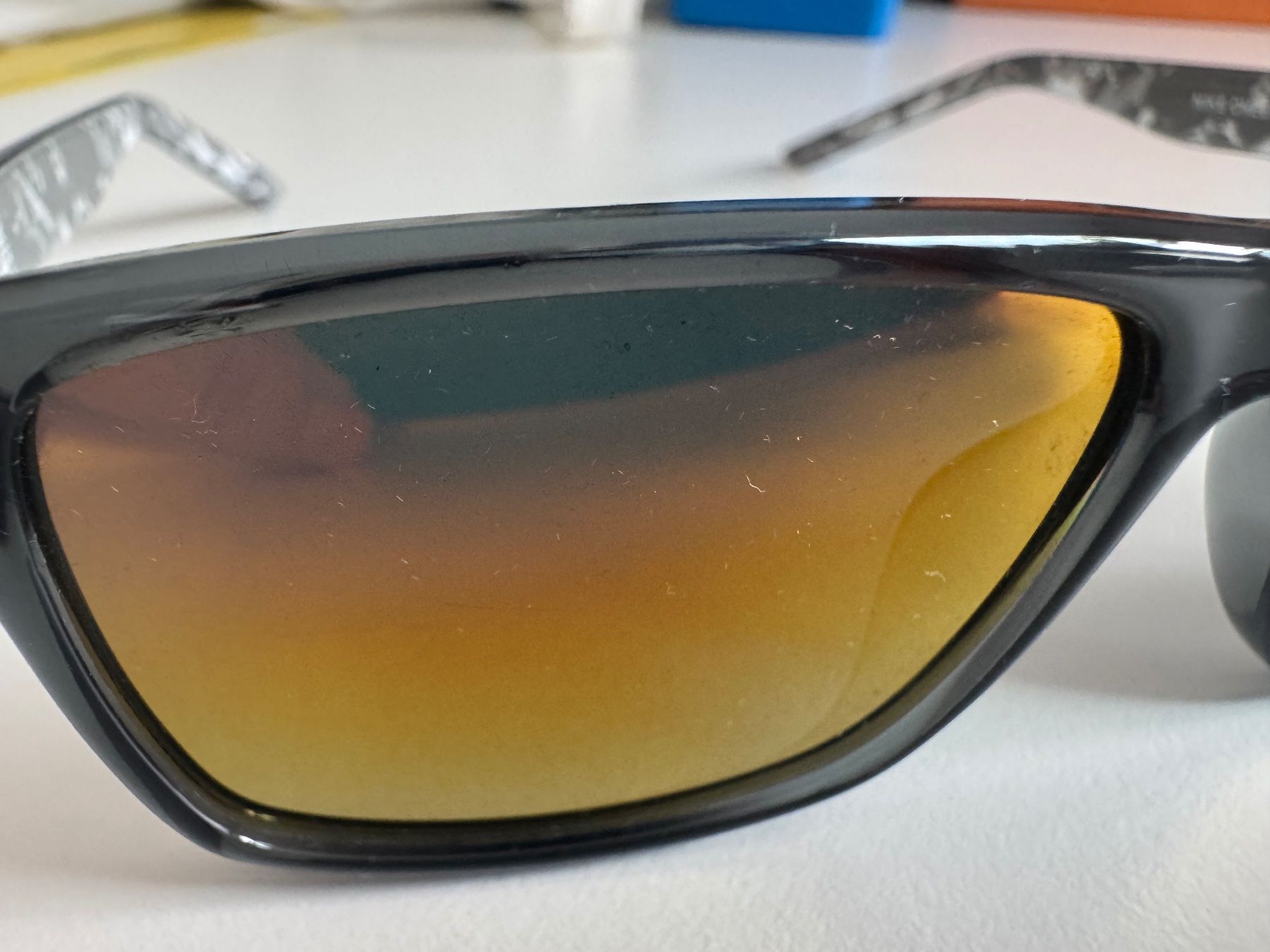Nike Lunettes & Verres: Lunettes de soleil Nike Enfant – D'occasion à Chatelaine par lae_7h8n 2