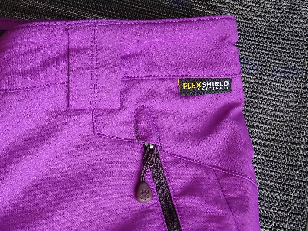 Jack Wolfskin Pantaloni: Outdoorhose von Jack Wolfskin – Usato da Niederbipp venduto da PiaZ01 1