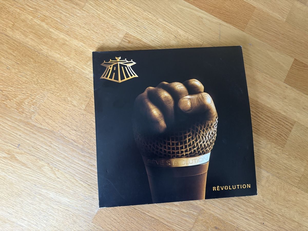 Dischi in vinile: Vinyl iAM album Revolution – Usato da Adliswil venduto da Walemmej