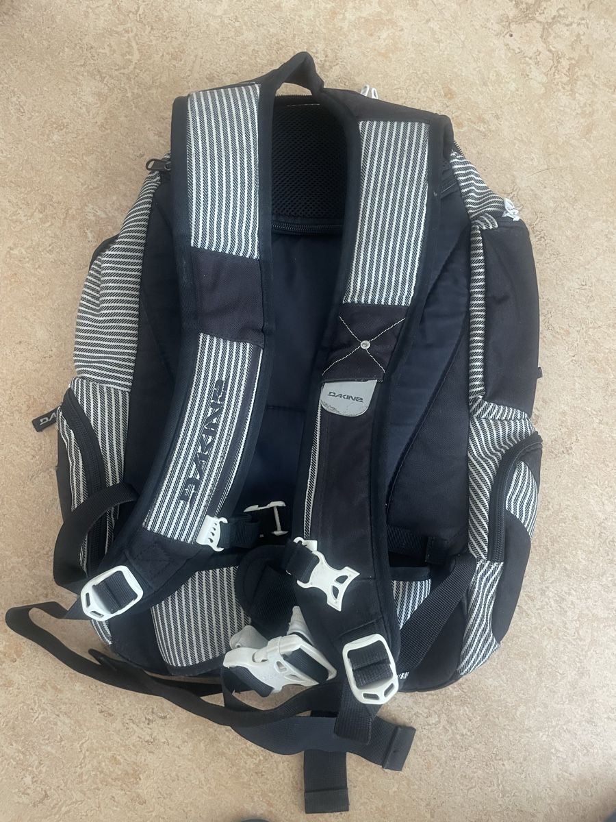 Dakine Sacs à dos: Dakine Rucksack – D'occasion à Wettingen par Sloettler 1