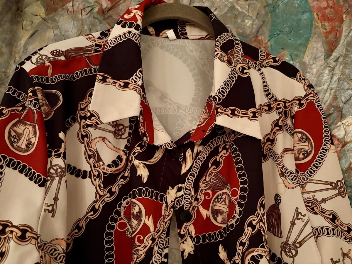 Blusen: Bluse Gr. 44, mit speziellem Muster, neuwertig! – Neu (gemäss Beschreibung) aus Bellinzona von ModaLugano 2