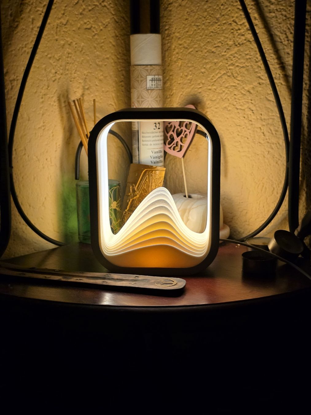 Lampade: Lampe de chevet design unique, ambiance chaleureuse – Nuovo (secondo la descrizione) da Veyras venduto da pat_sl67