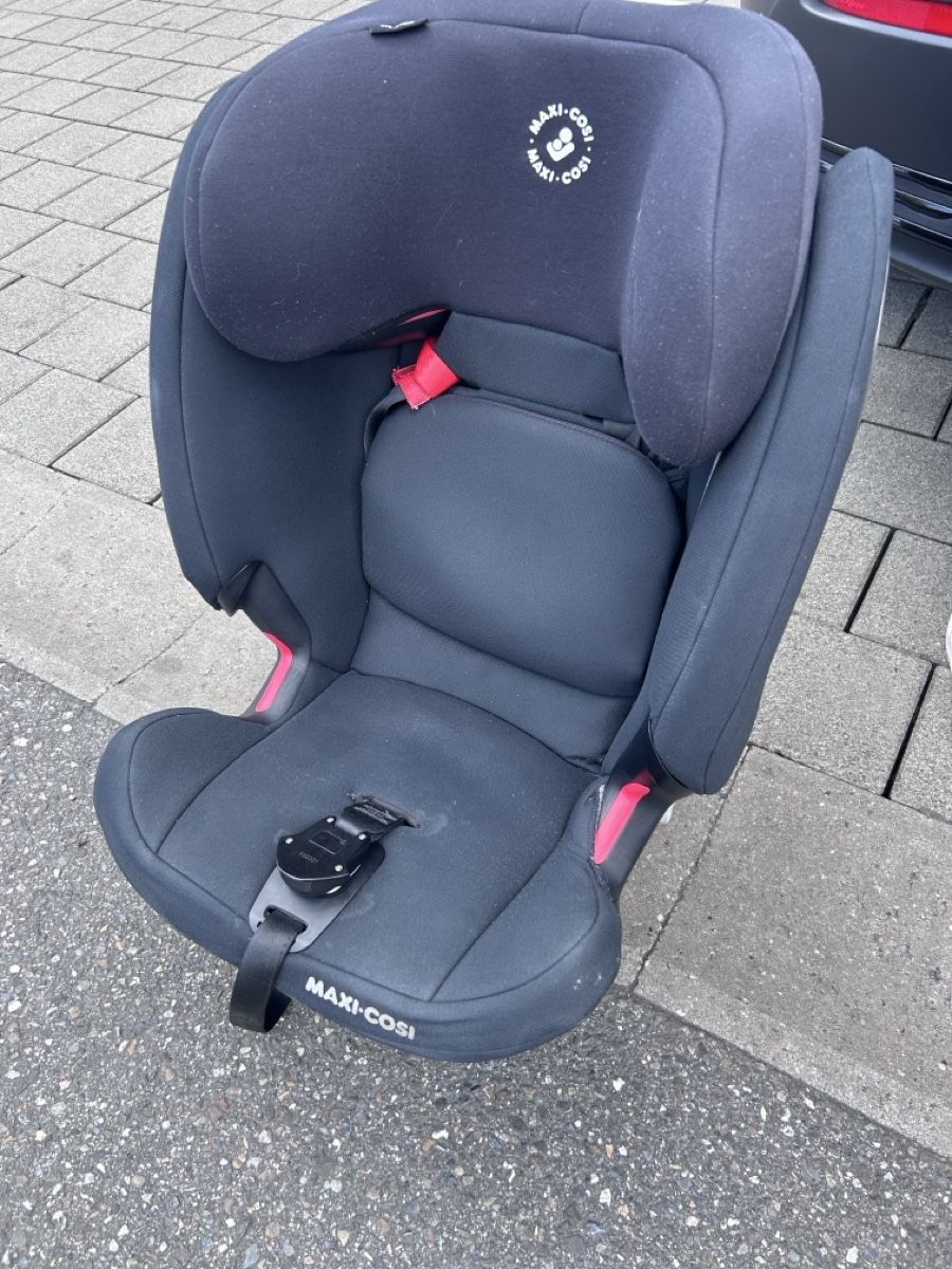 Seggiolini per auto: Maxi-Cosi Titan Pro i-Size – Usato da Landschlacht venduto da Magathinho