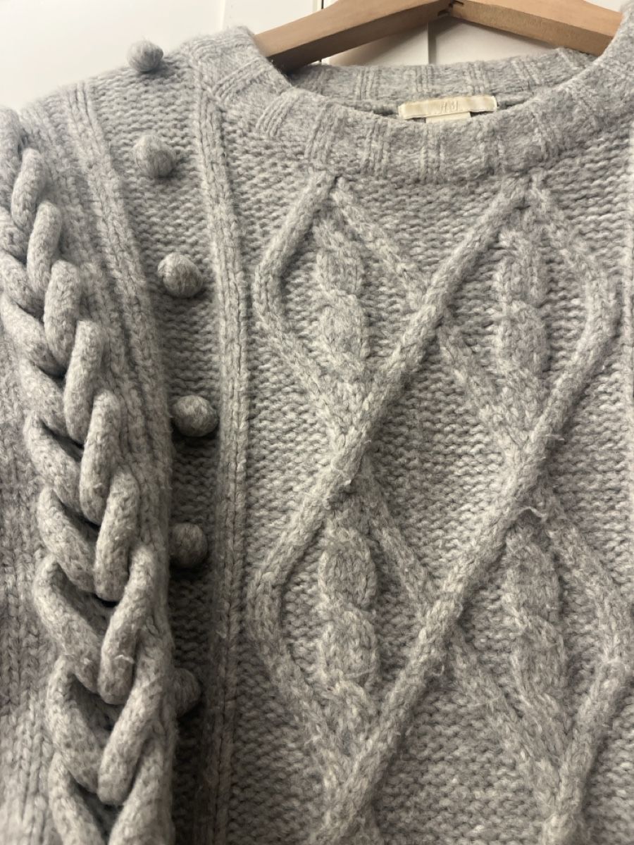 H&M Maglioni & Felpe: Strickpullover grau Zopfmuster  – Usato da Zürich venduto da zoe_6fqm 2