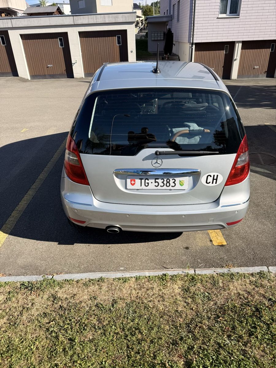 Mercedes-Benz Automobili: Mercedes Benz A180 CDI Elegance 109Ps – Usato da Bischofszell venduto da McLuca81 5