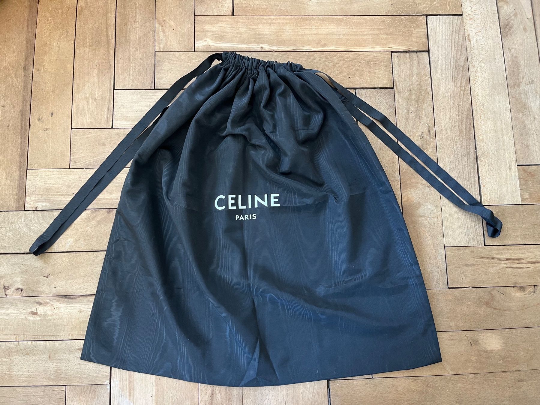 Celine Borse da donna: Celine Tie Bag schwarz – Usato da Zürich venduto da luxurylookbook 7