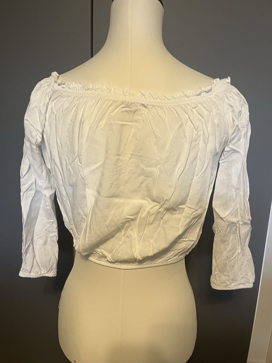 Brandy Melville Top: Brandy Melville Crop Top – Usato da Zollikerberg venduto da LLV 3