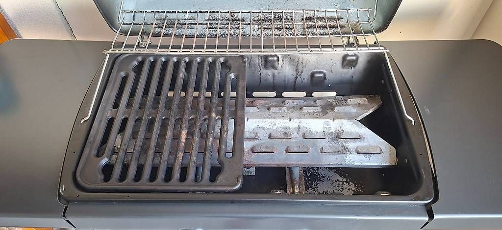 Griglie: Gut gepflegter CAMPINGAZ Gas-Grill – Usato da Islikon venduto da dieTeppies 4