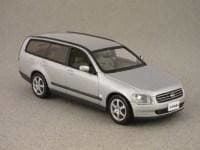 Nissan Stagea Station Wagon M35 2001-2007 silber met. /