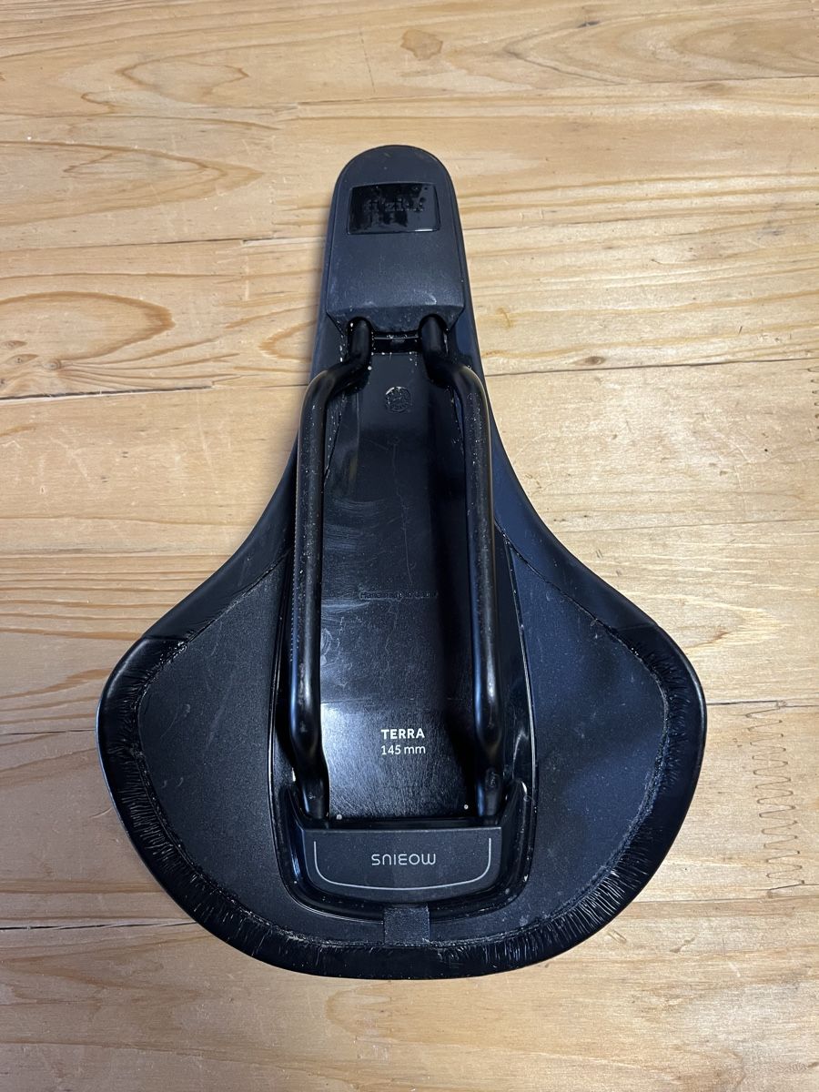 Fizik Ersatzteile: Fi'zi:k Terra Saddle 145mm – Gebraucht aus Leysin von nevin.mccallum 1