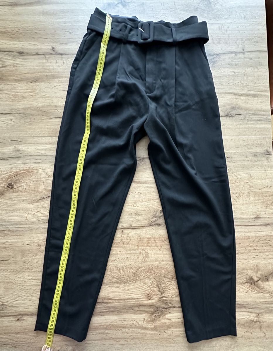 Mango Pantaloni: Mango Hose mit Gürtel – Usato da Urdorf venduto da fairfashion 2