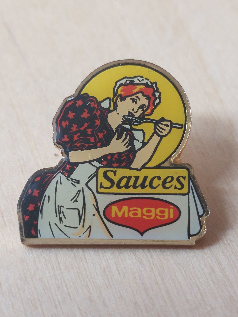 Maggi Placchette & Badge: MAGGI - PIN – Usato da Gipf - Oberfrick venduto da Esnoopy