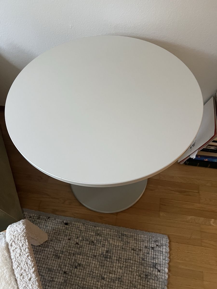 Tavoli: Runder Bistrotisch – Usato da Zürich venduto da HeliK 2