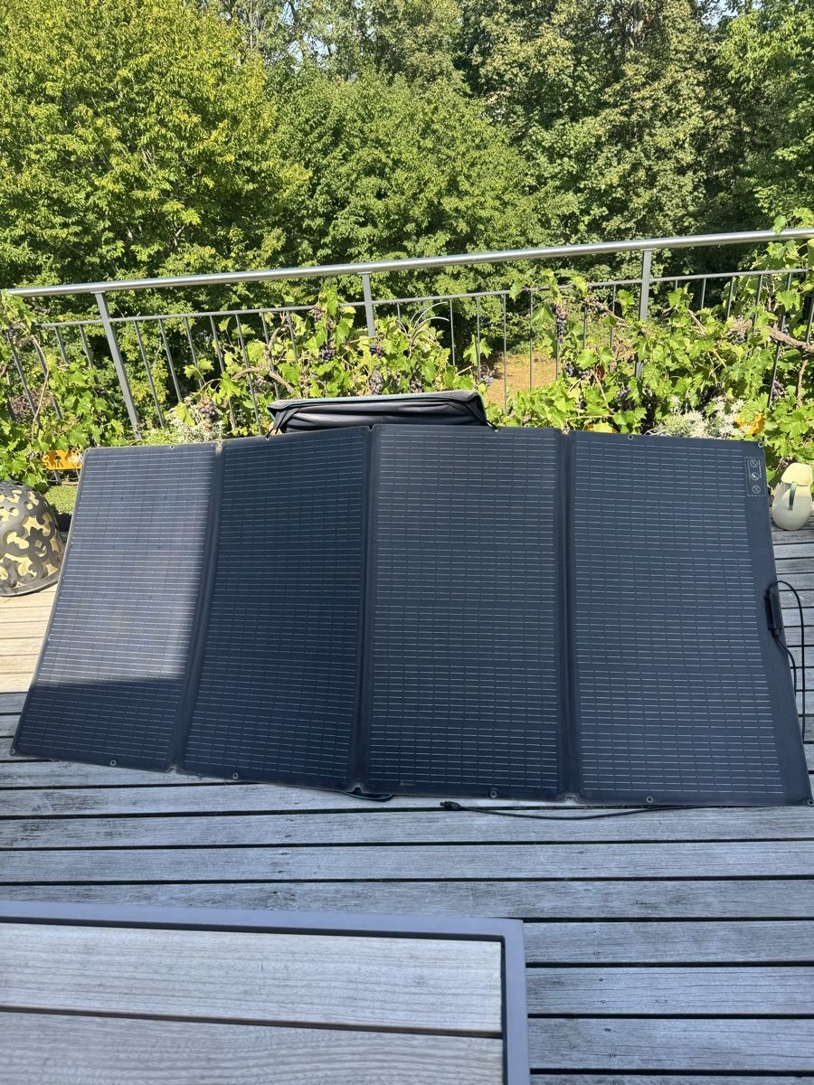 Ecoflow Solargeräte und Solarprodukte: Ecoflow Solar Panel Foldable 400w – Gebraucht aus Langnau am Albis von Mattia.de.bear