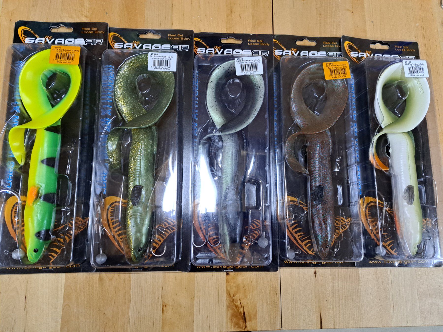Savage Gear Köder: 5er Set Savage Gear Real Eel 40cm, 147g – Neu und originalverpackt aus Pragg-Jenaz von