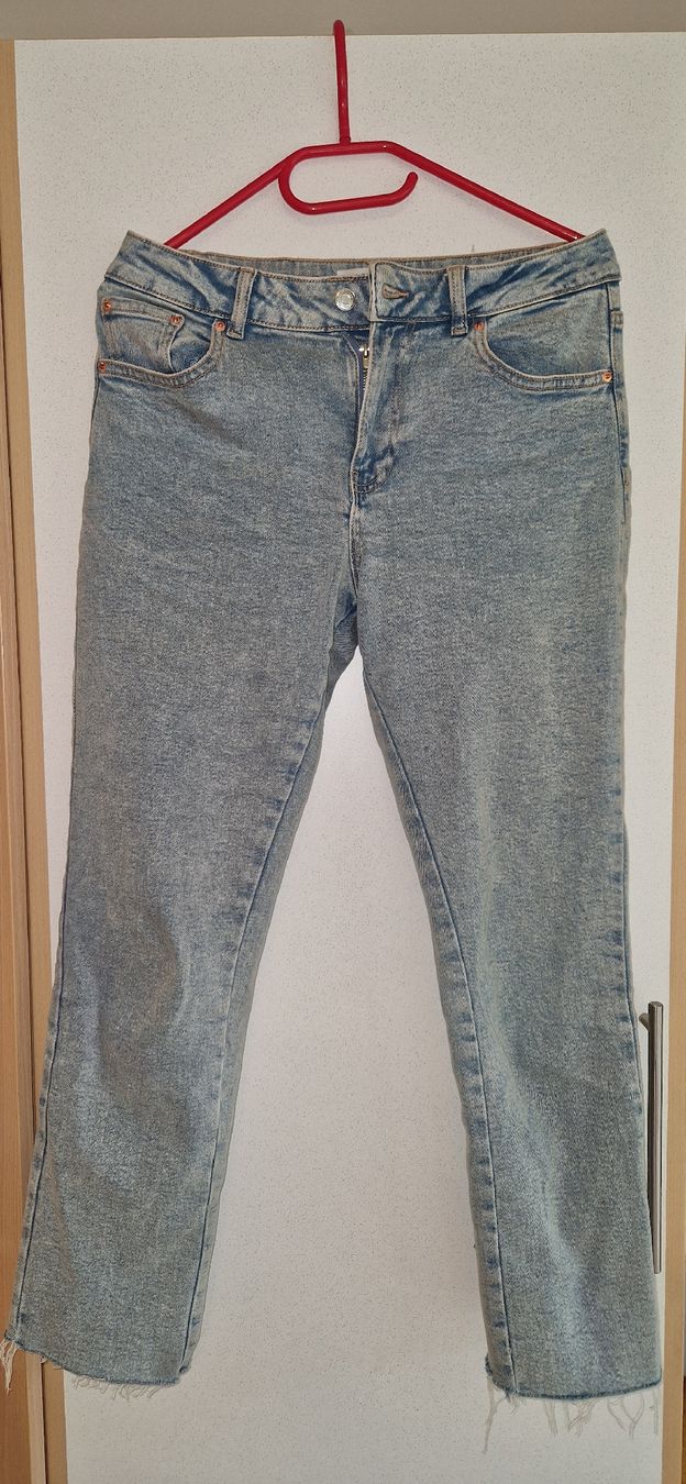 Jeans: Jean cropped Jennyfer, taille 38 – Nuovo (secondo la descrizione) da Versoix venduto da aline_b 1