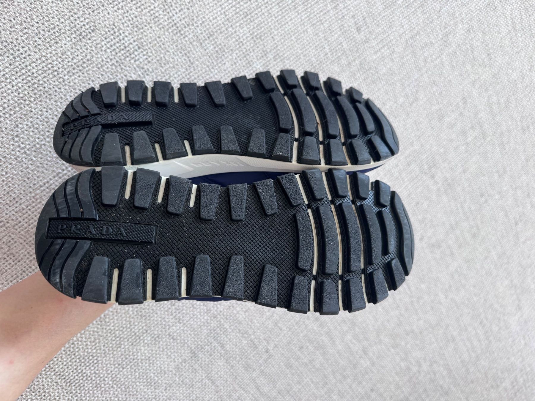 Prada Chaussures femmes: Sneakers Prada – D'occasion à Zürich par agi_j875 5